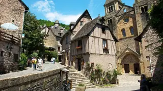 Cuando planeamos una escapada rural cerca de España, buscamos lugares idílicos donde la vida corre a ritmo lento y mucho mejor si están al margen de los destinos trillados. Y en esto, Francia tiene un gran potencial.