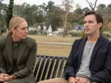 Toni Collette y Nicholas Hoult en 'Jurado nº2'