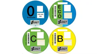 Etiquetas medioambientales de la DGT.
