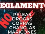 Cartel de un nuevo club de Torremolinos.